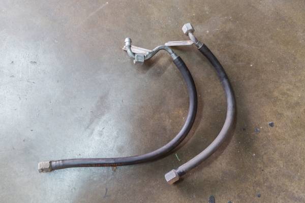m104_vs_m103_fuelsupplyhose.jpg