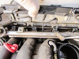 m104unplugfuelinjectors.jpg