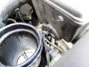 m104wirethrottlebody.jpg