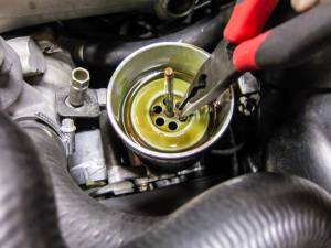 removingpowersteeringfilter.jpg