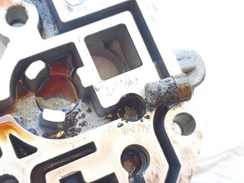 7223_valvebody_cloggedfilters.jpg